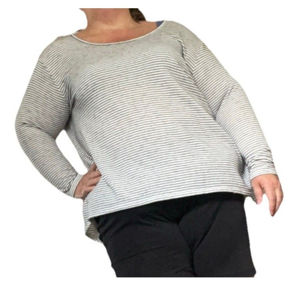 Lane Bryant Top 22/24 Stripes Pleated  Elevated Basic - Picture 2 of 8
